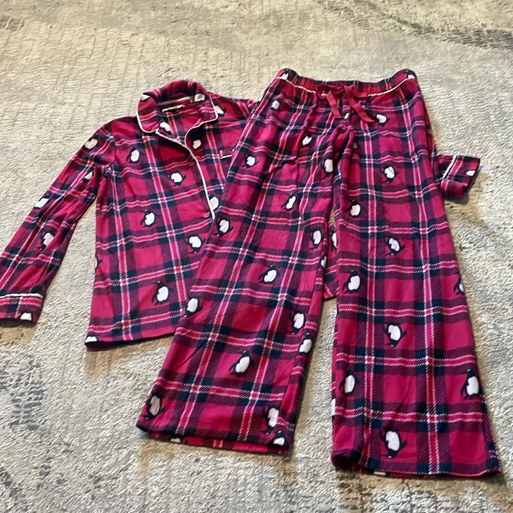 Ladies soft red and black plaid penguin print 2pc flannel DKNYC pajamas Sz Small